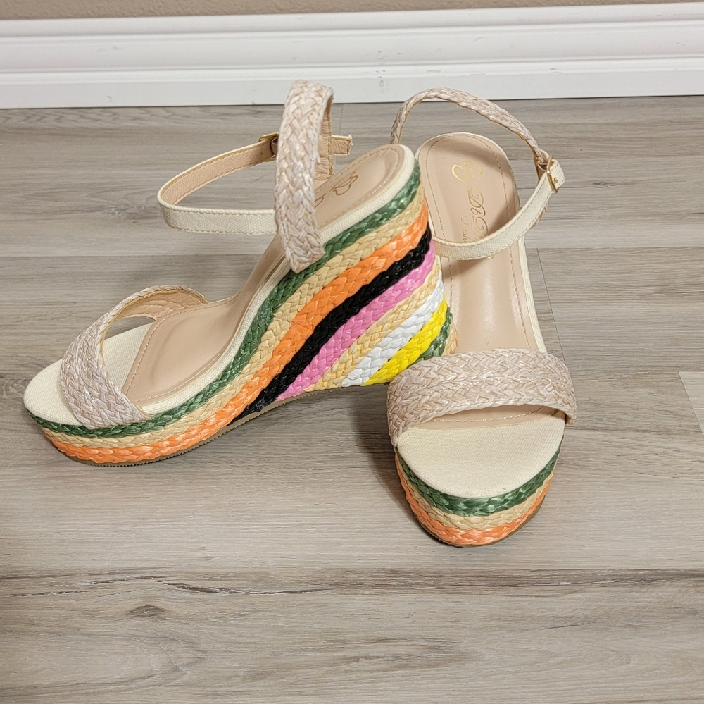 Straw Multicolor Wedges - Picture 2 of 2